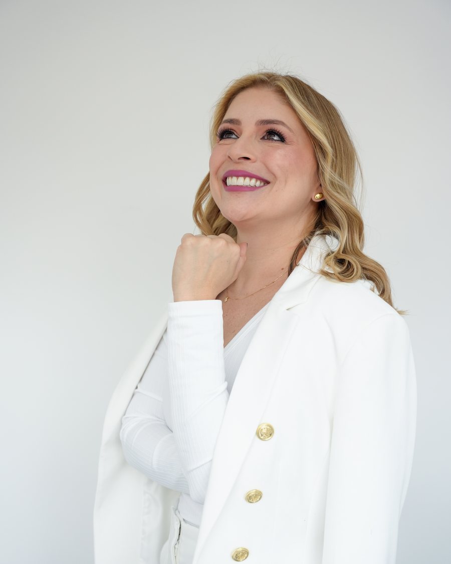 Dra. Francy López sonriendo